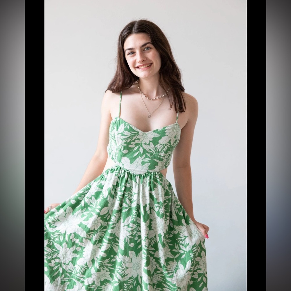 American Eagle Outfitters Green and White Floral Sundress
